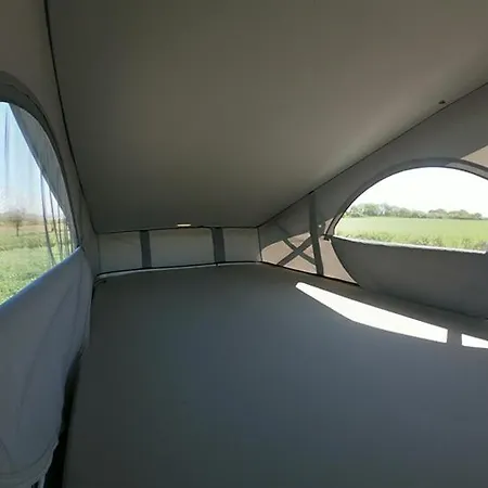 Rent Campervans Keflavik Room photo